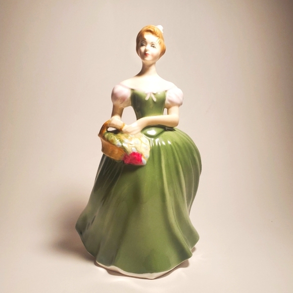 shawl with green dress Elegant Cowl Neckline Midi Dress for any Occasion – Shop Daisy Lane main image 1